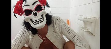 Lizzyyum Shemale Fantasy Masked Masturbation Bath Pussy Clit Boobs Orgasm