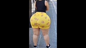 Big Ass Waiting for the Bus in Argentina