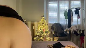 Buff bodybuilder strips and pounds his wife in dark ripped pantyhose