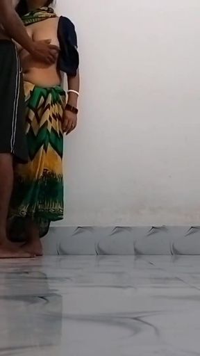 Must-see moment from "Green Saree indian Mature Sex In Fivester Hotel ( Official Video By Villagesex91)"