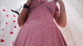 Sexy Italian Mompox Licks Herself In A Shop Fitting Room