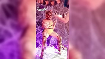Gravei minha sobrinha em sua apresenta&ccedil_&atilde_o de hallowen