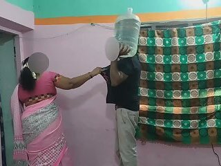 Hot Desi Housewife Traps the Water Delivery Guy for a Wild Anal Creampie