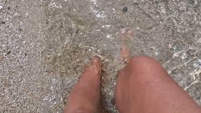 MRS MAGGIES FEET ON VACATION - MP4 Mobile Version