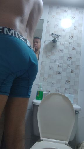 They record me distracted in the bathroom and record me in the ass