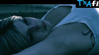 Katie Cassidy Culo, Boobies Sequence in The Scribbler