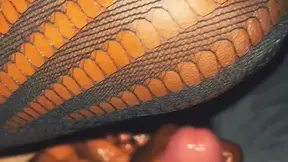 Girlfriend gives amazing handheld massage leading to huge cumshot on uncut