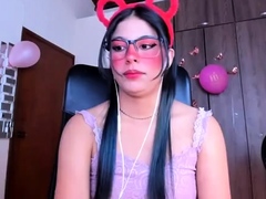 Amateur Jasmin stripping panties and masturbating