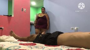 masdrastra pervertida espia asu hijastroy se lo folla