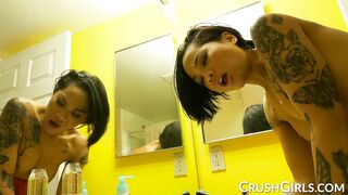 Crush Girls - Honey Gold is Addicted to his Big Dick