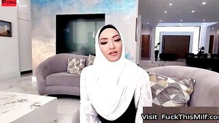 Conservative Muslima Finding Freedom In Sexual Exploration
