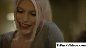 Bigtits Alessandra Albuquerque gets wild with her fleshlight