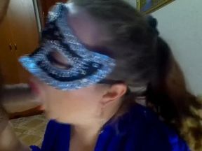 Milf girl performs homemade blowjob and handjob for cumshot