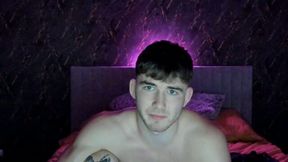 Lucian Vale Private Show