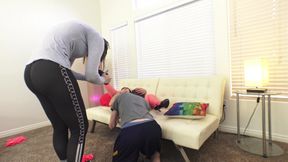 Behind the Scenes of Oral Sex Video Shoot with Trixie Squirts