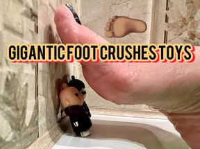 GIGANTIC FOOT CRUSHES TOYS