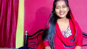 Desi Bhabhi seduced by hot daughter-in-law in Indian homemade video