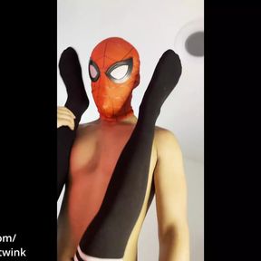 Spiderman hunk fucks cute twink