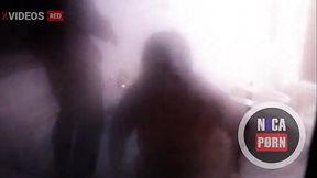 Descubro a mi esposa si&eacute_ndome infiel con otro hombre en el jacuzzi