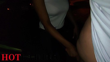 me folle a mi vecina en publico