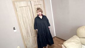 Masturbation of a cool hot GILF in red shoes and lingerie, with a large dildo in wet cunt &amp; anal plug in her sweet butt...((