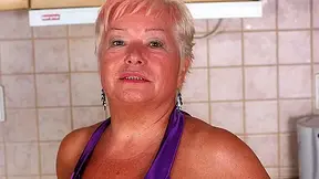 Blonde Mature Slut Doing Herself In The Kitchen - MatureNL