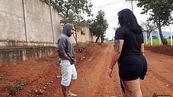 COMI UMA DESCONHECIDA NO MEIO DA RUA CELULAR EM TROCA DE SEXO