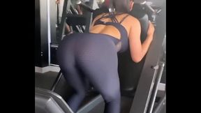 Valeria Roggero en Gym Parte 2