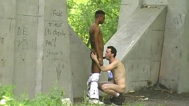 192 ebony twink fucked outdoor by young bootballer