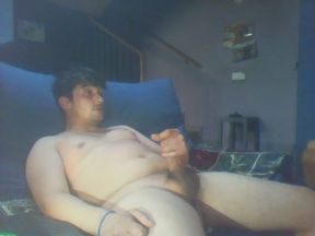 KiidGlobiiko masturbandose y corriendose en su carita