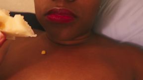 Ebony babe eats food in naked public ASMR/mukbang session