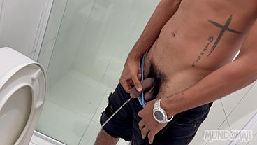 Homens Mijando (parte 8)