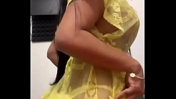 Leyne Rodriguez, sexy milf