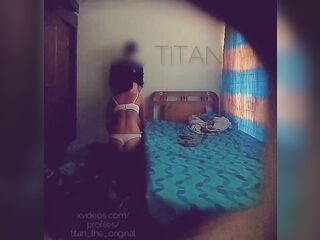 They most like to bang rather than study.