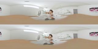VR BANGERS-Marica Hase Squirts in the Shower