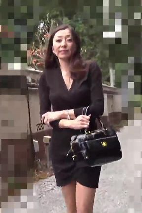 Outdoor Desire: a Married Woman's Secret Craving Unleashed - 02