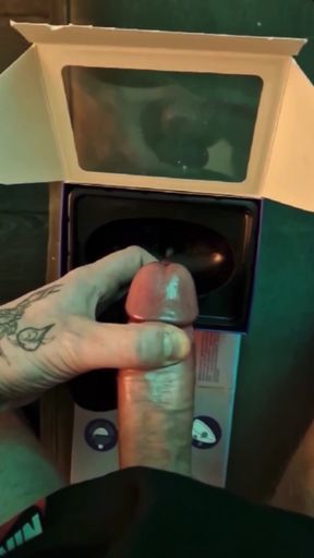 Huge cum load with satisfyer