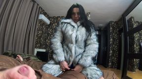 milfycalla- face fuck,cum play while wearing a hot grey fur-coat and long boots 214