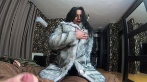 milfycalla- face fuck,cum play while wearing a hot grey fur-coat and long boots 214