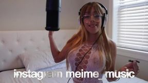 Sexy Snowbunny MILF with big boobs gets off on music