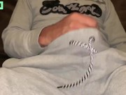 Jugando con mi polla ¿Cm? Se siente rico acabar y no parar de masturbarme