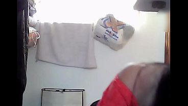 Marido esconde c&acirc_mera e pega esposa transando com outro.