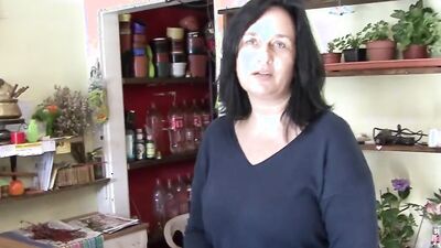 Tracy Smile & Ria Black are enjoying in some homemade shag