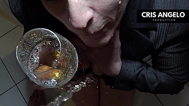 KYARA NYX and CRIS ANGELO - Piss After work