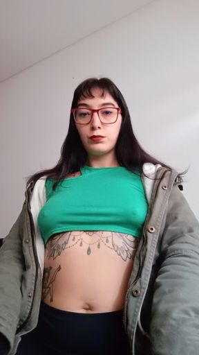 Dominant Latina finds success on OnlyFans as artist and content creator