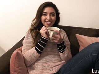 Cute Mexican mama's homemade sex tape - Frida Sante