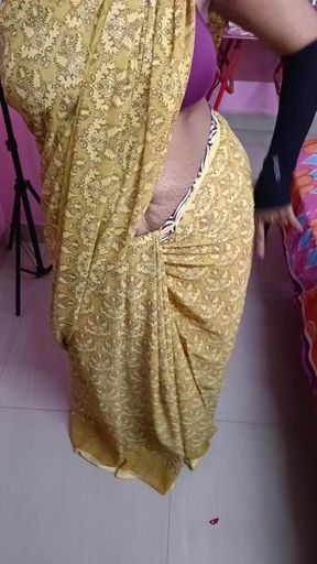 Tamil Hot Sari Dance