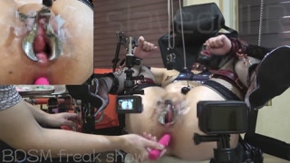 Kinky Slavedoll R Vol.008 Pussy vacuum... anal dildo squirting... juice accumulating in the cup