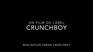 La tatuata amatoriale francese Jess Royan si fa un'intensa gangbang anale senza preservativo