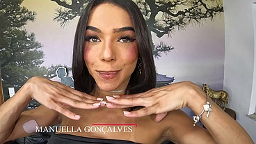 A Tgata levanado ferro grosso na bunda gigante